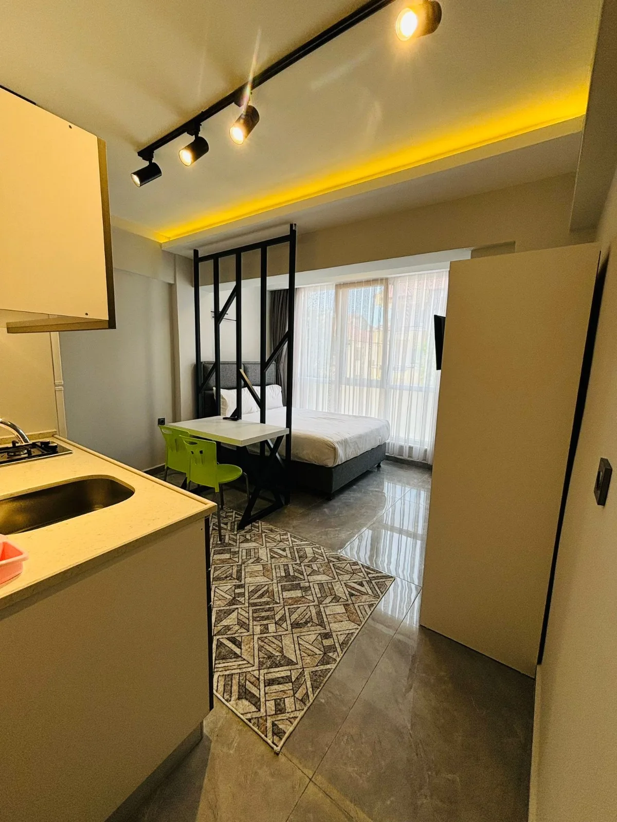 İnci Suit fotoğrafı 3